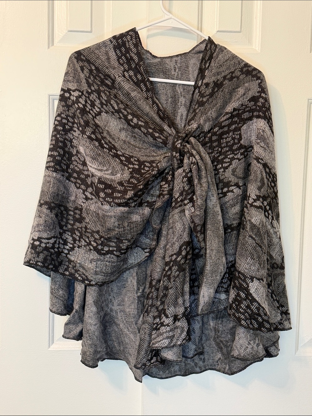 Rapti Cashmere Buckle Shawl Gray Boho Southwestern Size OS
